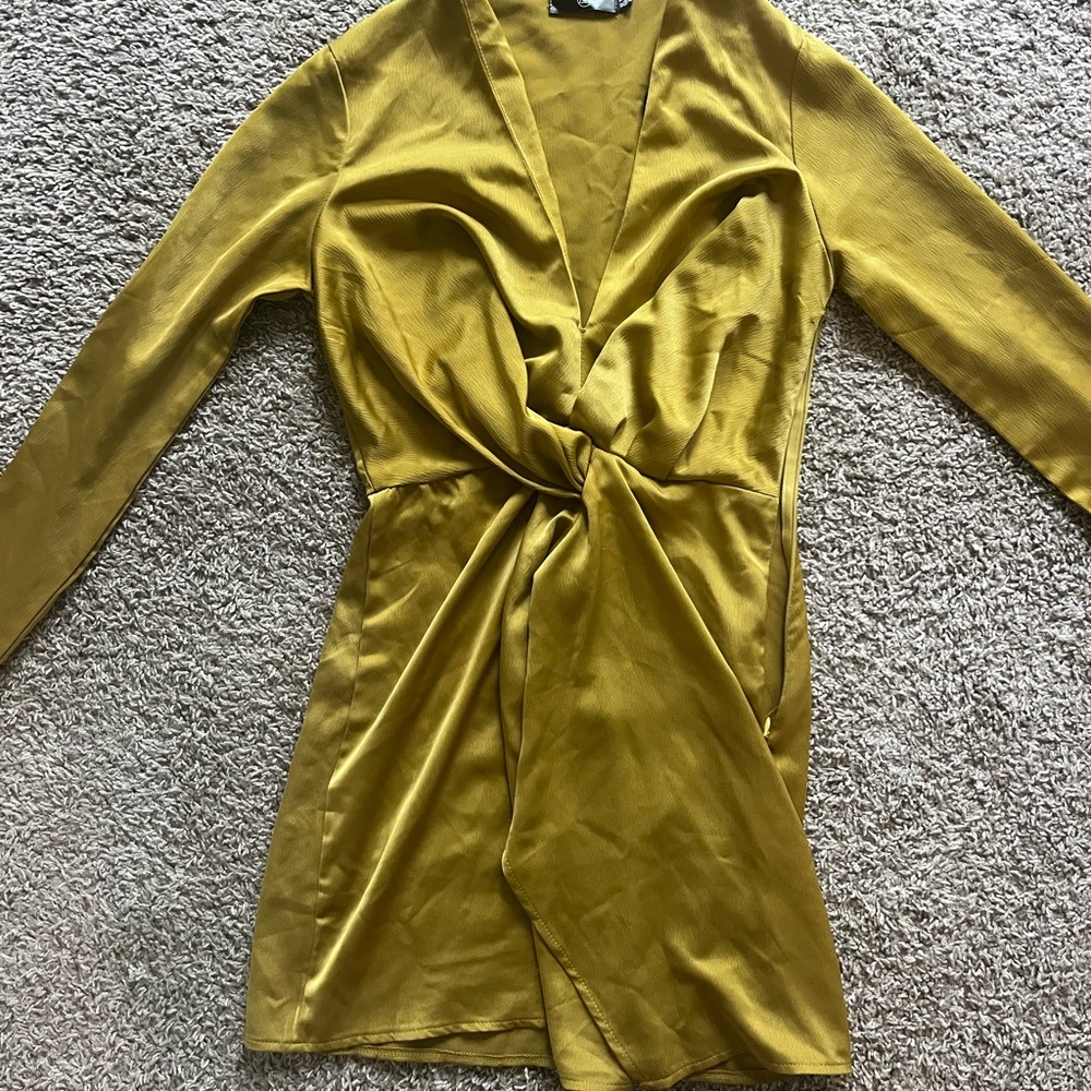Elegant Gold Cocktail/Evening Dress